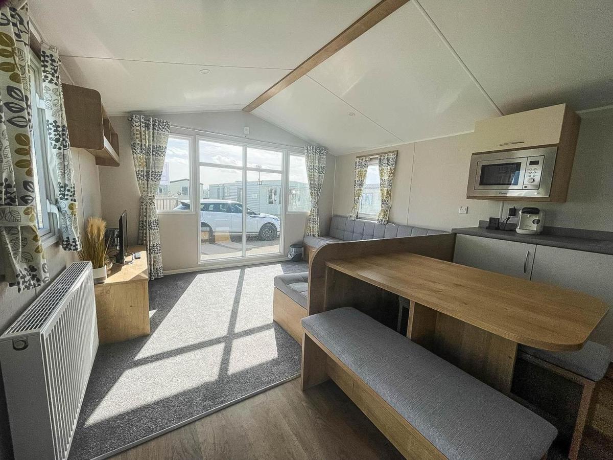 Lovely 8 Berth Caravan For Hire At Barmston Beach Holiday Park Ref 62002O Hotel Lund ภายนอก รูปภาพ