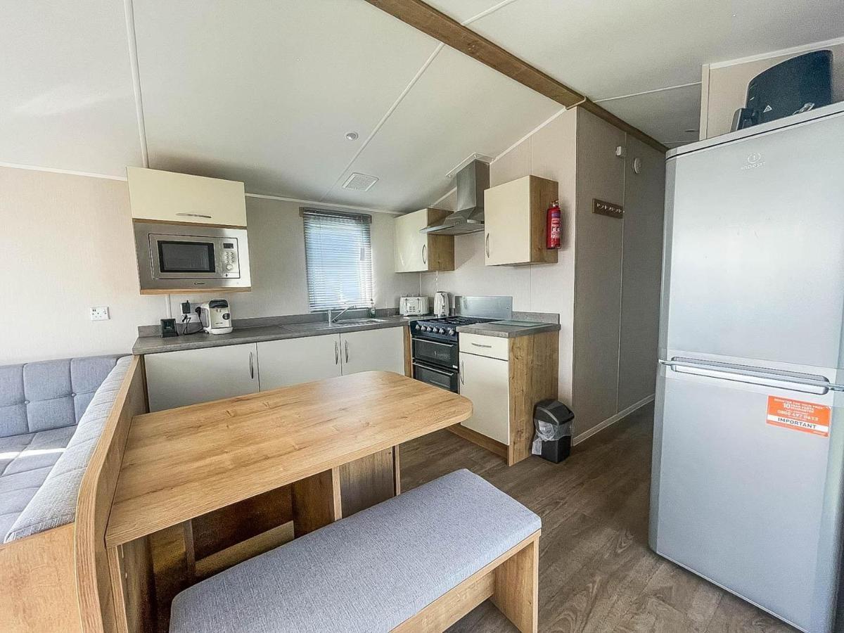 Lovely 8 Berth Caravan For Hire At Barmston Beach Holiday Park Ref 62002O Hotel Lund ภายนอก รูปภาพ