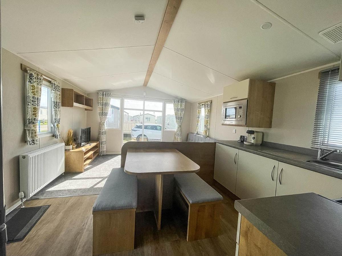 Lovely 8 Berth Caravan For Hire At Barmston Beach Holiday Park Ref 62002O Hotel Lund ภายนอก รูปภาพ